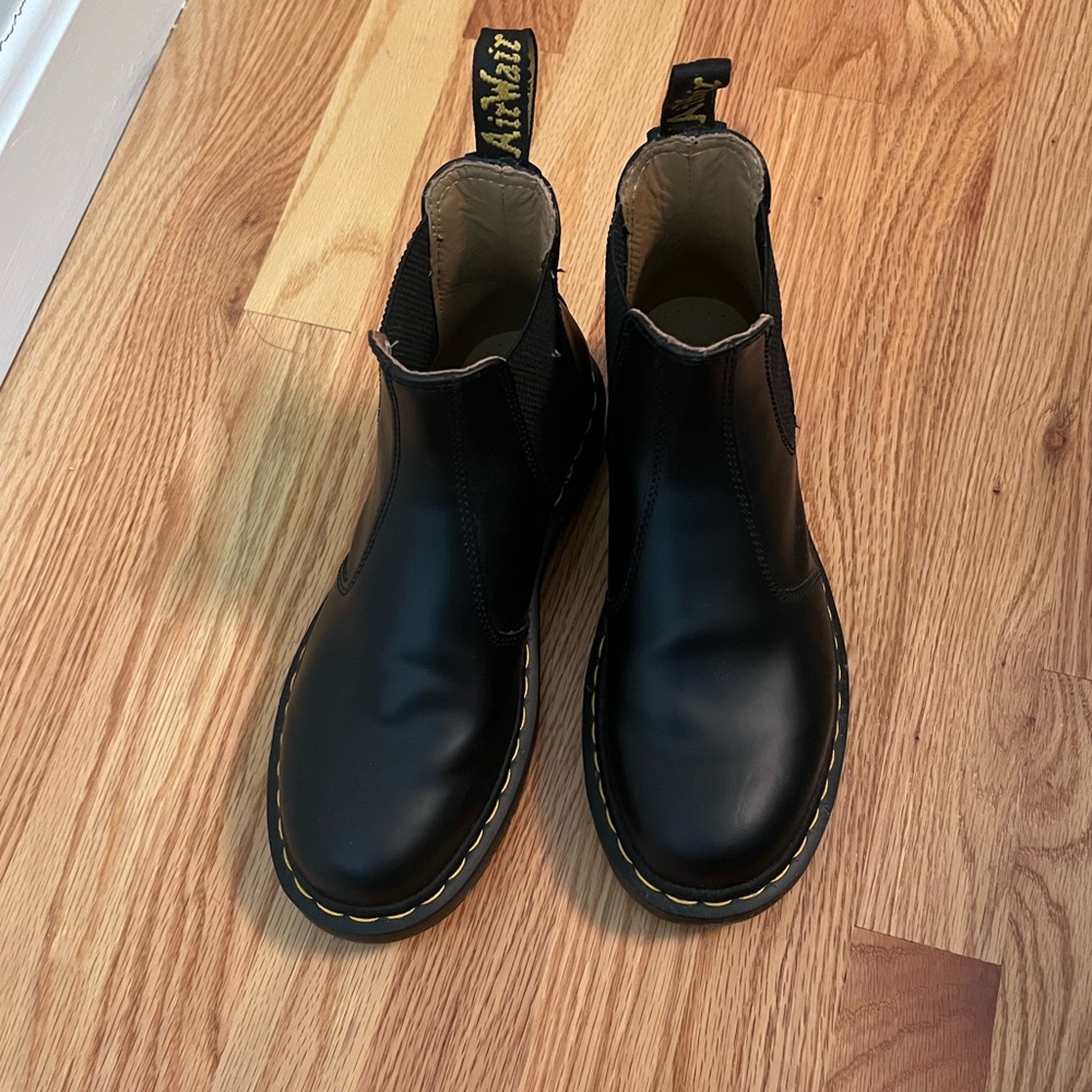 Dr. Martens 2976 Chelsea Boots Size EU 38 US 7